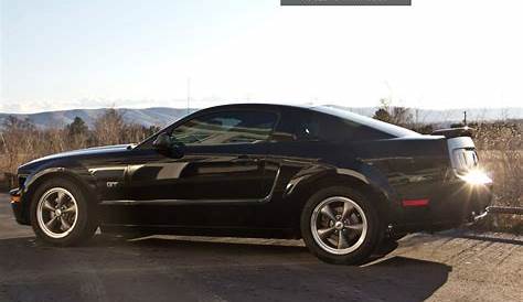 2005 Ford Mustang Gt Premium Coupe 4. 6l