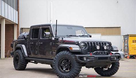 black jeep gladiator wheels