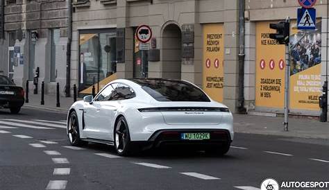 porsche taycan turbo 0 60