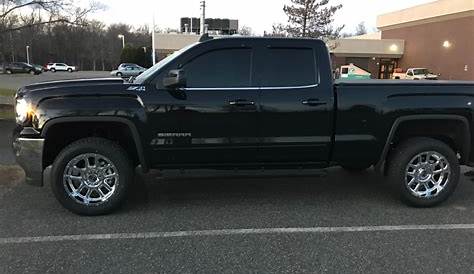 Wheel Offset 2018 GMC Sierra 1500 Slightly Aggressive Leveling Kit