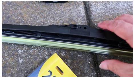 2005 toyota camry windshield wipers size