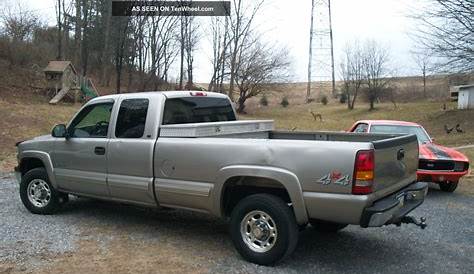 2000 Chevy 2500hd 4x4, 6. 0 V8, 5 Speed Manual, 3 Door Extended Cab, 8