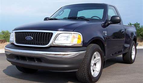 File:2003 Ford F150 Front.jpg - Wikipedia