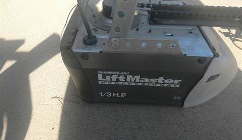 Chamberlain liftmaster professional 1/3 HP for Sale in Mesa, AZ - OfferUp