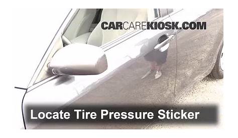 normal tire pressure for toyota camry