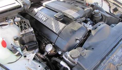 2001 5 Series 525i Sedan Engine - 2.5L DOHC 24V Inline 6 Cylinder Photo