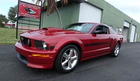 2008 ford mustang gt tire size