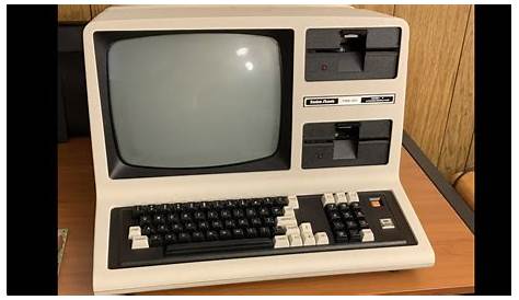 TRS-80 Model 4: My Collection Grows - YouTube