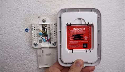 Honeywell Home T9 vs Nest vs Ecobee4 Smart Thermostat Comparison