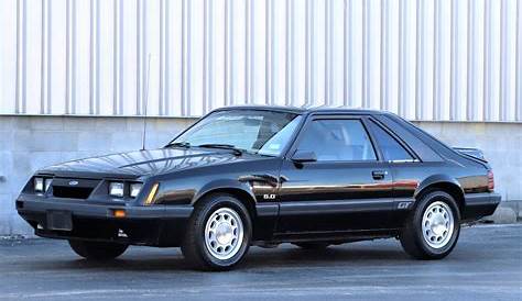 1986 ford mustang parts car