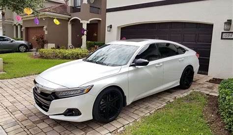 2021 Honda Accord with 20x10 45 Verde Parallax and 255/35R20 Vercelli