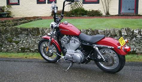 HARLEY DAVIDSON XLH 883 SPORTSTER, LOW MILEAGE AND EXTRAS.