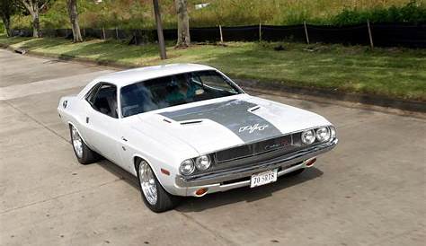 Classic American Cars: Dodge Challenger 1st gen. 1969-1974