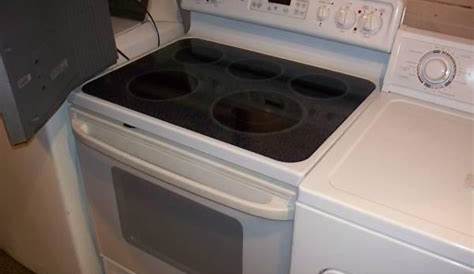 Electric GE Spectra 5 Burner Stove for Sale in Peoria, Illinois