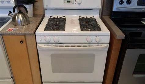 GE Spectra White Gas Range Stove Oven - USED for Sale in Tacoma