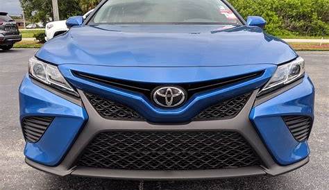 2018 toyota camry se colors