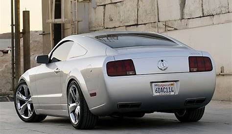 2009 ford mustang v6 45th anniversary specs