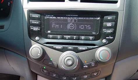 How to Change the Clock in a Honda Accord 2005