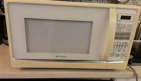 EMERSON 1000 WATT MICROWAVE OVEN for Sale in Tampa, FL - OfferUp