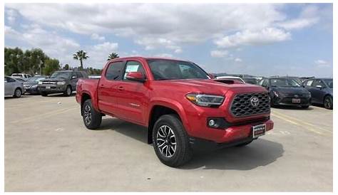 pictures of 2022 toyota tacoma