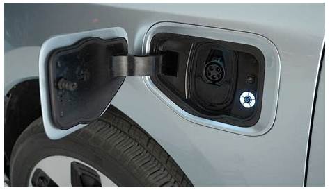 ford f150 lightning charging stations