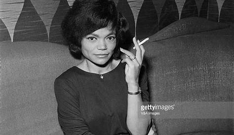 when was eartha kitt born