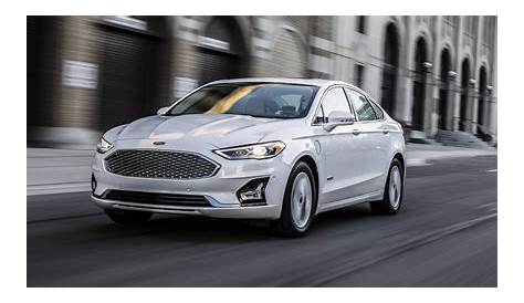 2019 Ford Fusion Debuts With Minor Design Changes, More Safety Tech