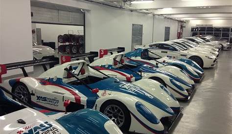 Driving a Formula YAS 3000 at Yas Marina Circuit in Abu Dhabi