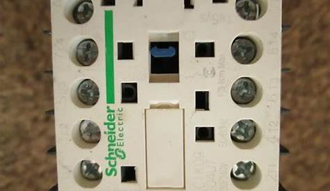 iec/en 60947-4-1 Schneider Electric 3 Pole Contactor 6 A, 230 V a