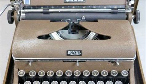 Royal Quiet Portable Deluxe Typewriter | Typewriter, Vintage typewriters, Quiet