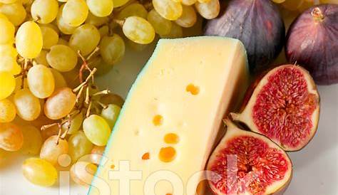 what cheeses go with fruit