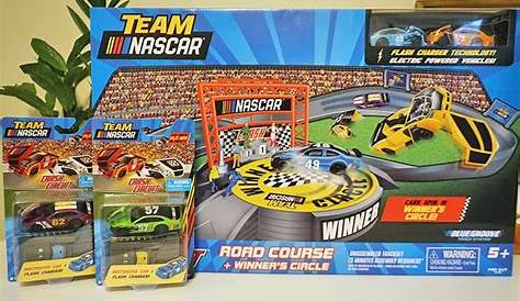 Race and Crash in the all New Team NASCAR tracks and Sets