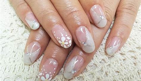 白い斜めフレンチ、クリアベースに白い花、上品なネイル～ Nail designs, Nails, Beauty