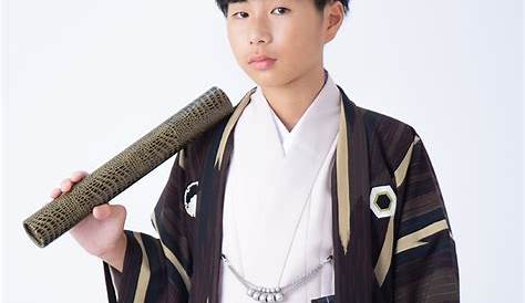 小学生男子のかっこいい卒業袴のお写真を撮影いたしました 名古屋の写真 アクエリアス 口コミで人気のスタジオです