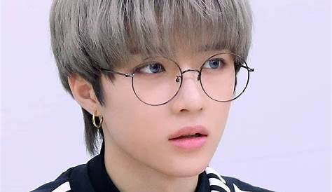眼鏡 似合う 髪型 メンズ 韓国 トップ 100+ 丸 メガネ 人気のヘアスタイル