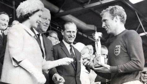 BBC Sport - 1966 World Cup Final: Alf Ramsey and his players look ahead