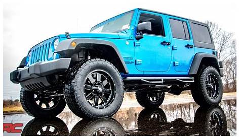 Rough Country 4in Suspension Lift Kit for 9706 Jeep Wrangler TJ