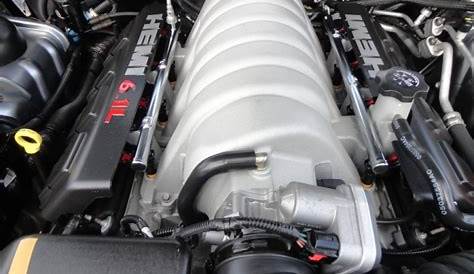 2006 Chrysler 300 C SRT8 Engine Photos