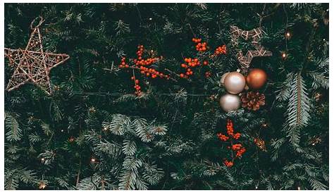 Aesthetic Vintage Christmas Desktop Wallpaper