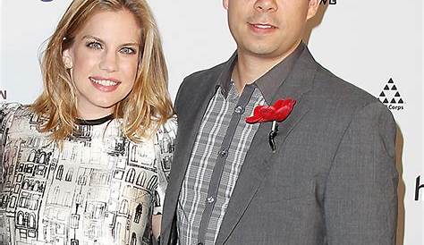 Anna Chlumsky Family Busy Philipps & Pregnant Pals For Variety