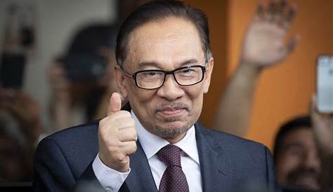 Malaysians React To Anwar Ibrahim\'s Shock Announcement Today With