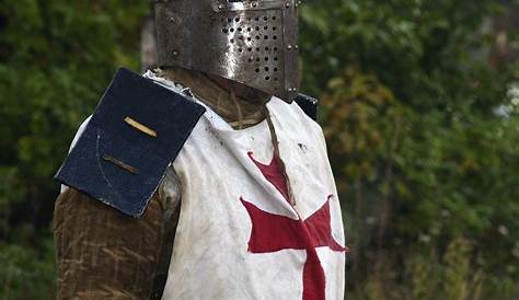 crusader | Ancient armor, Medieval armor, Crusades