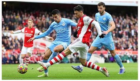 Man City beat Arsenal 3-1, top Premier League