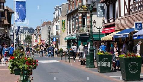 L'avenue de la mer CABOURG : Normandie Tourisme