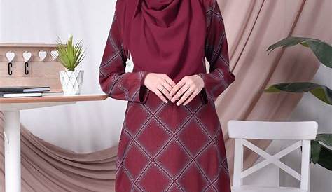 BAJU KURUNG MODEN RAYA 2019 AQEELA EMBOSSED MAROON 2 | Saeeda Collections