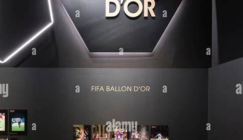 Gold soccer trophy, Ballon d\'Or 2017 2014 FIFA Ballon d\'Or Ballon d