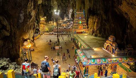 BATU CAVES Kuala Lumpur Visitors Guide 2024 + [Top FAQs]