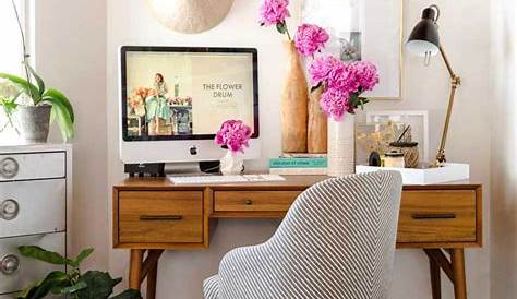 Bedroom Decor With Desk