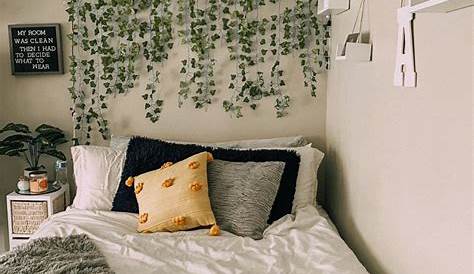 Bedroom Ivy Decor: A Guide To Adding Greenery To Your Sleep Space
