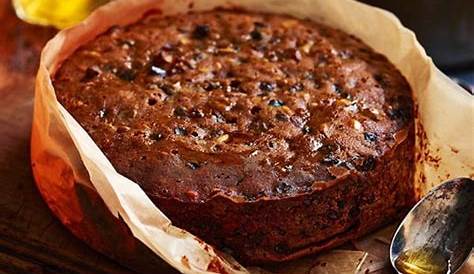 10 best Christmas cake recipes plus your Christmas cake questions answered!